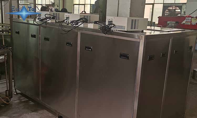 工業(yè)超聲波清洗機(jī)購前的注意事項(xiàng)